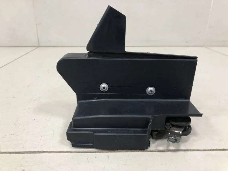 Замок двери задней правой Renault Logan (2) 2014>