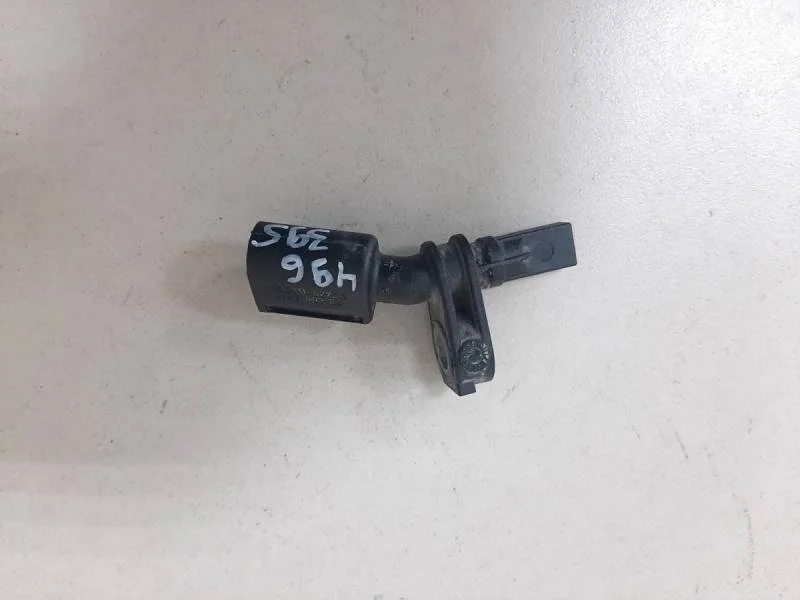 Датчик ABS передний левый Skoda Karoq 2017>