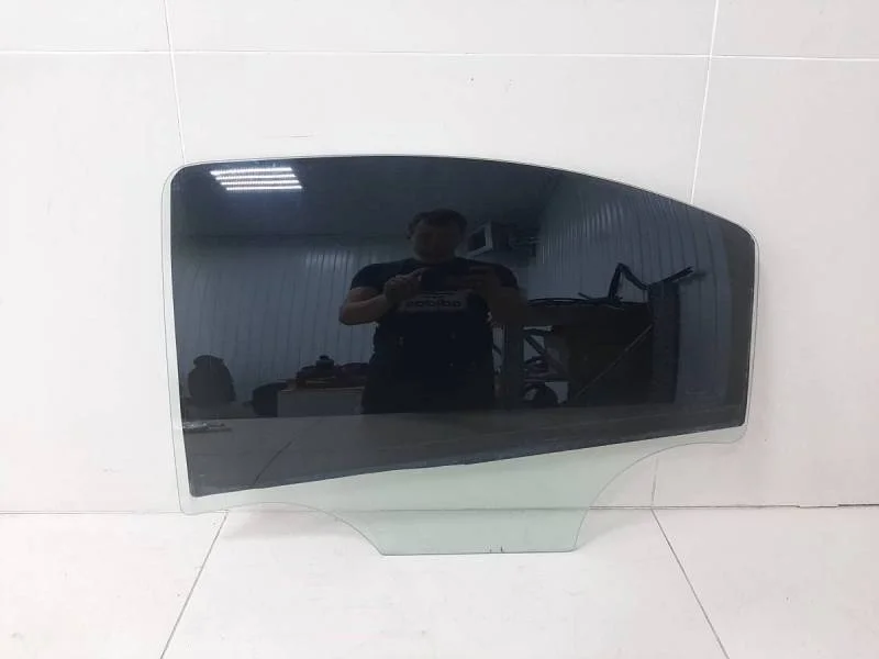 Стекло двери задней левой Chevrolet Aveo T300 2011>