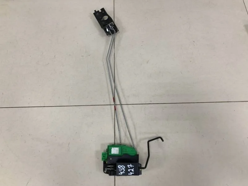 Замок двери задней левой Hyundai Solaris 2010-2017