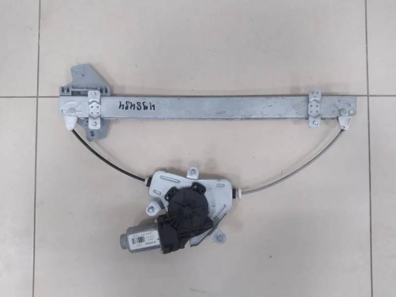 Стеклоподъемник электр. передний правый Hyundai Solaris 2010-2017