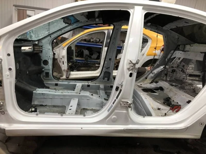 Порог со стойкой левый Hyundai Solaris 2010-2017