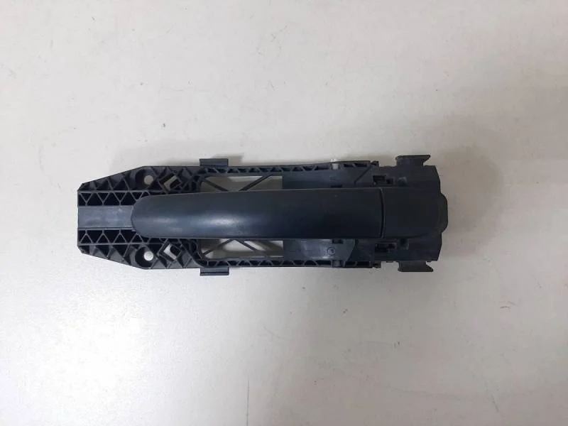 Ручка двери задней наружная правая Skoda Rapid 2012-2020