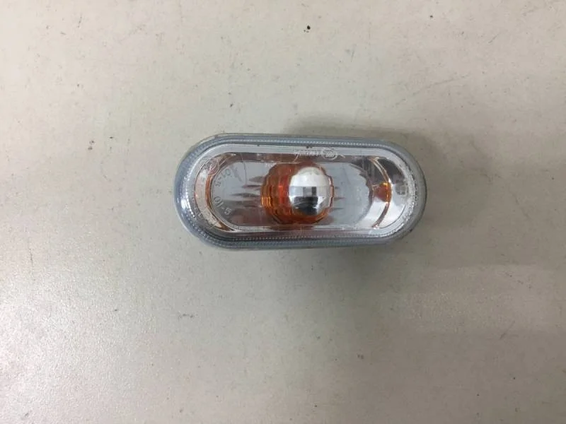 Повторитель на крыло Volkswagen Polo (Sed RUS) 2011>