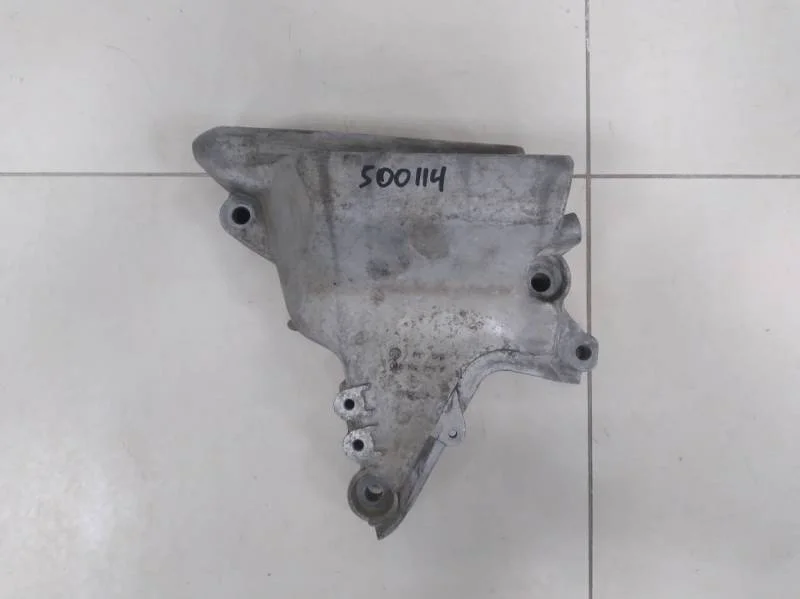 Кронштейн опоры двигателя Skoda Rapid 2012-2020