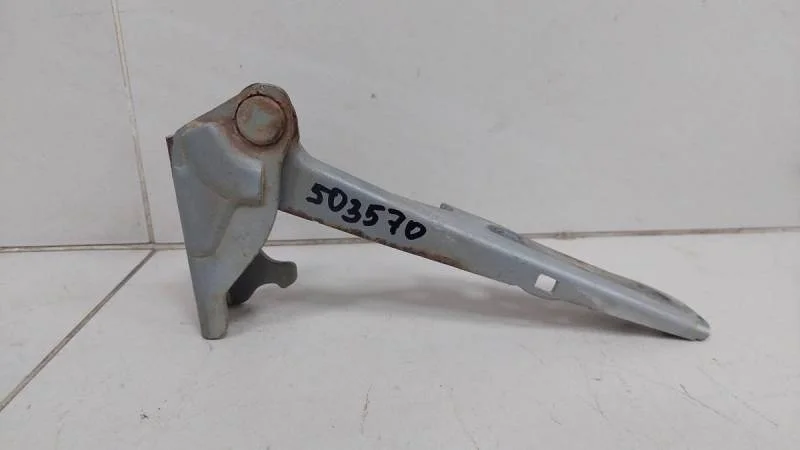 Петля капота правая Hyundai Accent (LC, Tagaz) 2000-2012