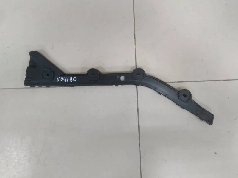 Кронштейн заднего бампера правый Skoda Rapid 2012-2020