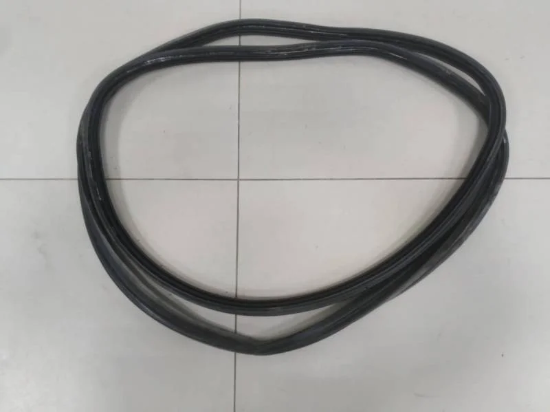 Уплотнитель багажника Nissan Qashqai (J10) 2006-2013