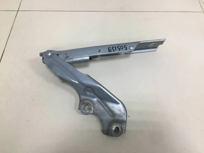 Петля капота правая Audi A6 (C7) 2011>