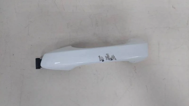 Ручка двери наружная левая Skoda Octavia (A7) 2013>