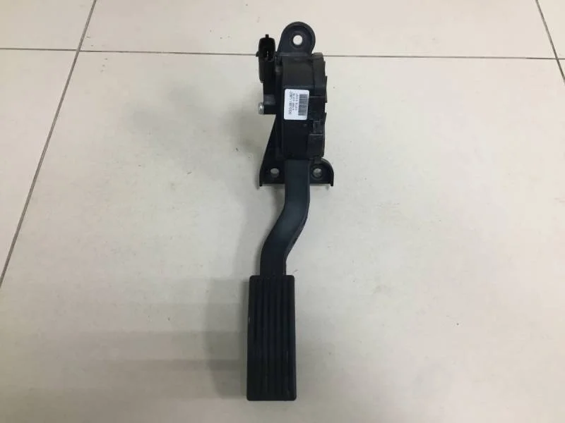 Педаль газа Hyundai Solaris 2010-2017