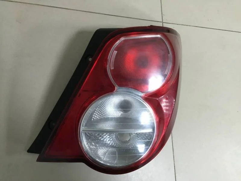 Фонарь задний правый Chevrolet Aveo T300 2011>