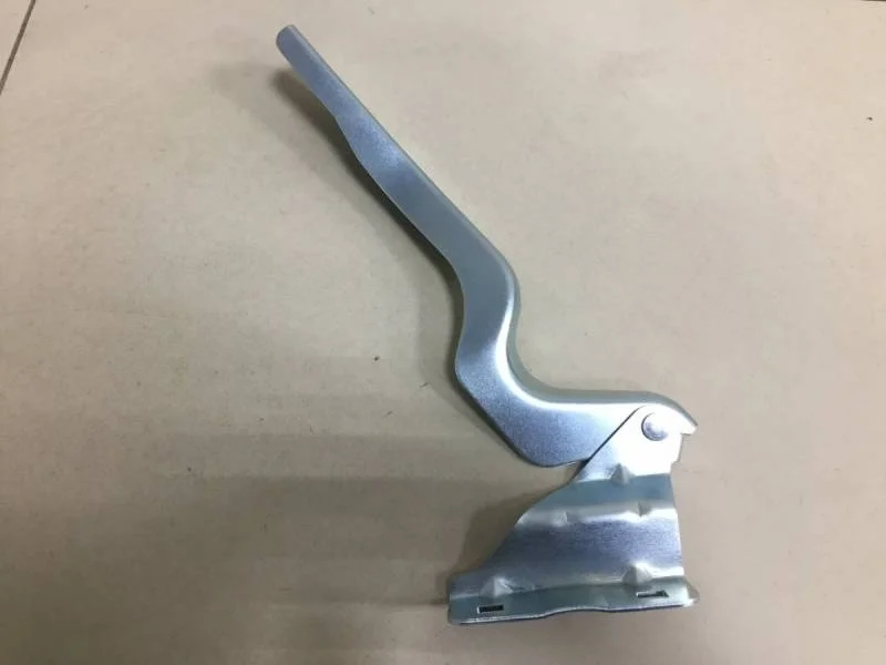 Петля капота левая Nissan Qashqai (J10) 2006-2013