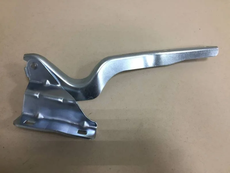 Петля капота правая Nissan Qashqai (J10) 2006-2013