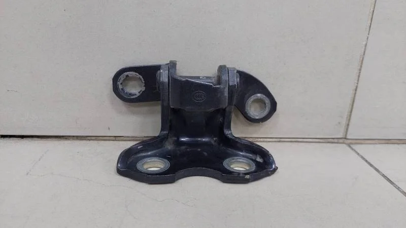 Петля двери задней правой верхняя Toyota Rav 4 (A30) 2006-2013