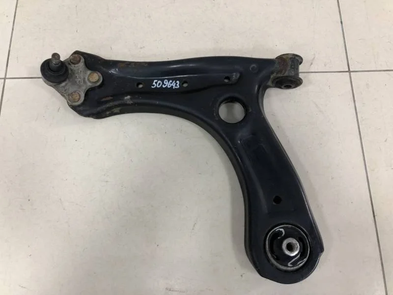 Рычаг передний левый Skoda Rapid 2012-2020