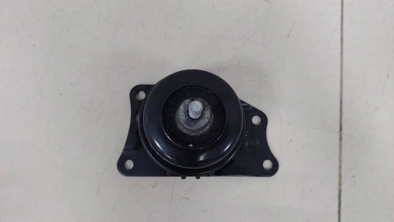 Опора двигателя правая Skoda Rapid 2012-2020