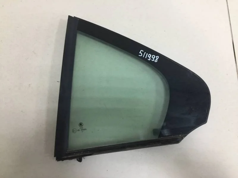 Стекло двери задней левой (форточка) Skoda Rapid 2012-2020