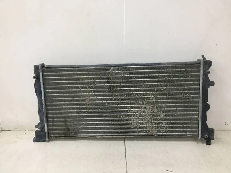 Радиатор охлаждения двигателя Skoda Rapid 2012-2020