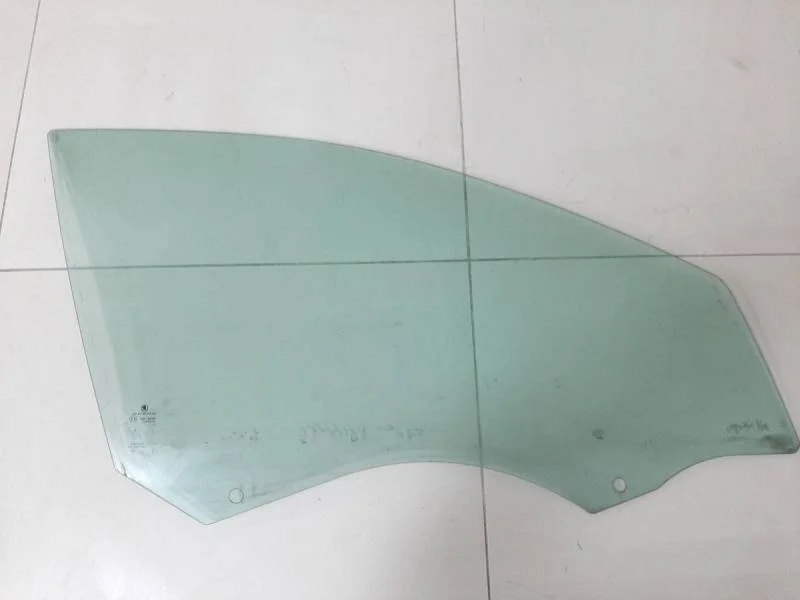 Стекло двери передней правой Skoda Octavia (A7) 2013>