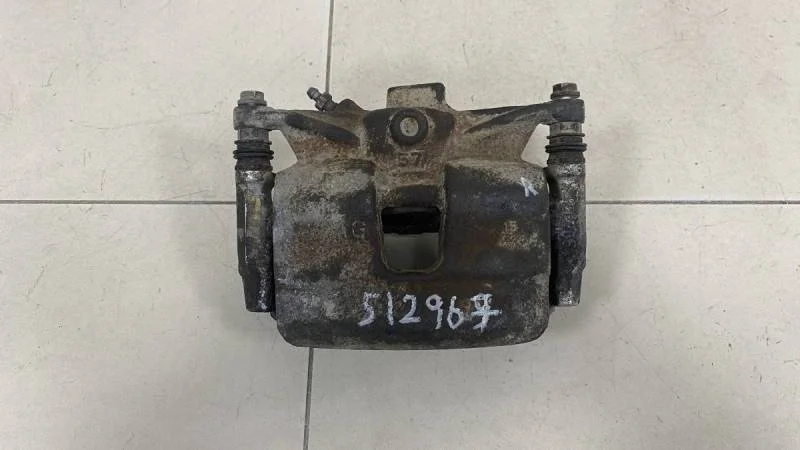 Суппорт передний правый Skoda Karoq 2017>