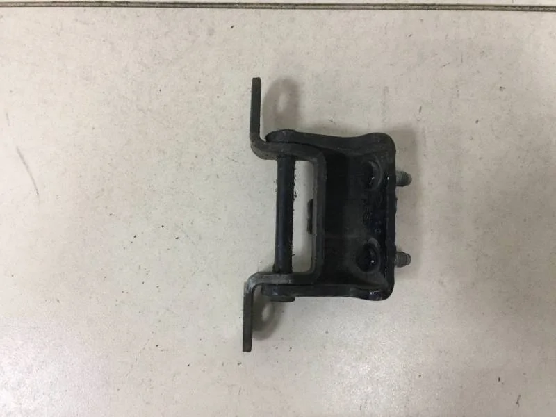 Петля двери задней левой верхняя Nissan Qashqai (J10) 2006-2013