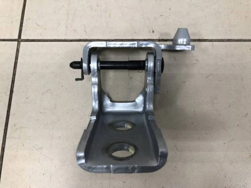 Петля двери задней правой нижняя Peugeot 408 2012>