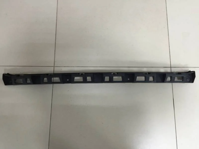 Направляющая заднего бампера Volkswagen Polo (Sed RUS) 2011>