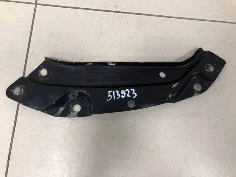 Кронштейн фар правый Volkswagen Polo (Sed RUS) 2011>