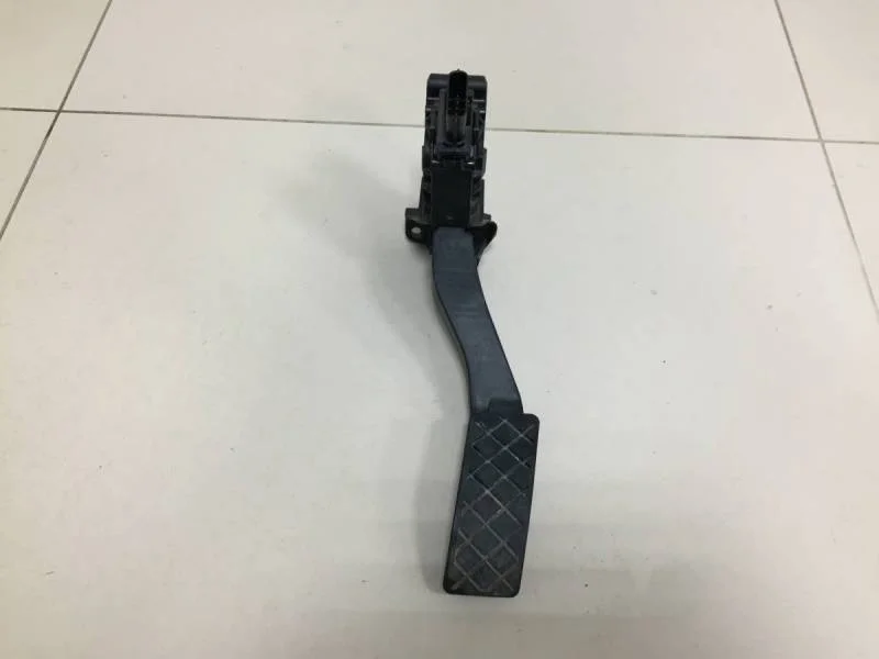 Педаль газа Skoda Karoq 2017>