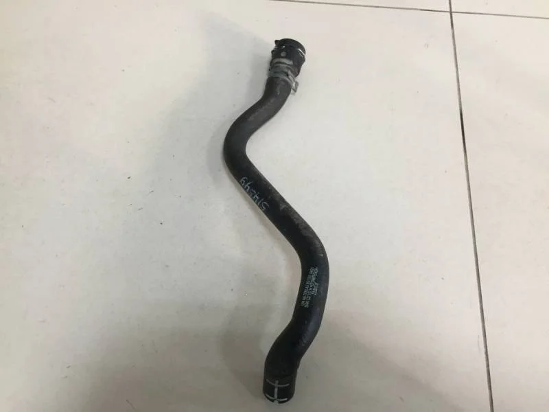 Фланец двигателя системы охлаждения Skoda Karoq 2017>