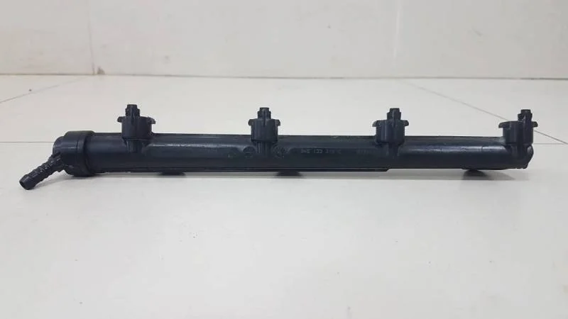 Рейка топливная (рампа) Skoda Octavia (A7) 2013>