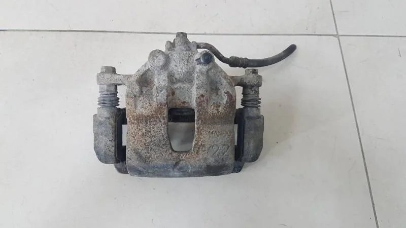 Суппорт передний левый Hyundai Solaris 2010-2017