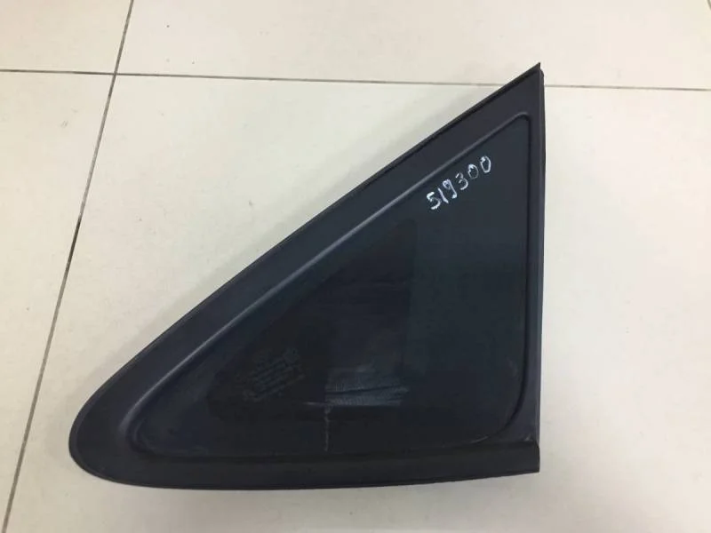 Стекло кузовное глухое правое Hyundai ix35 (LM) 2010-2015