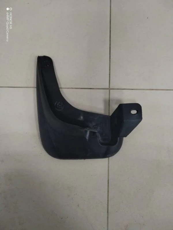 Брызговик передний левый Hyundai Getz 2002-2010