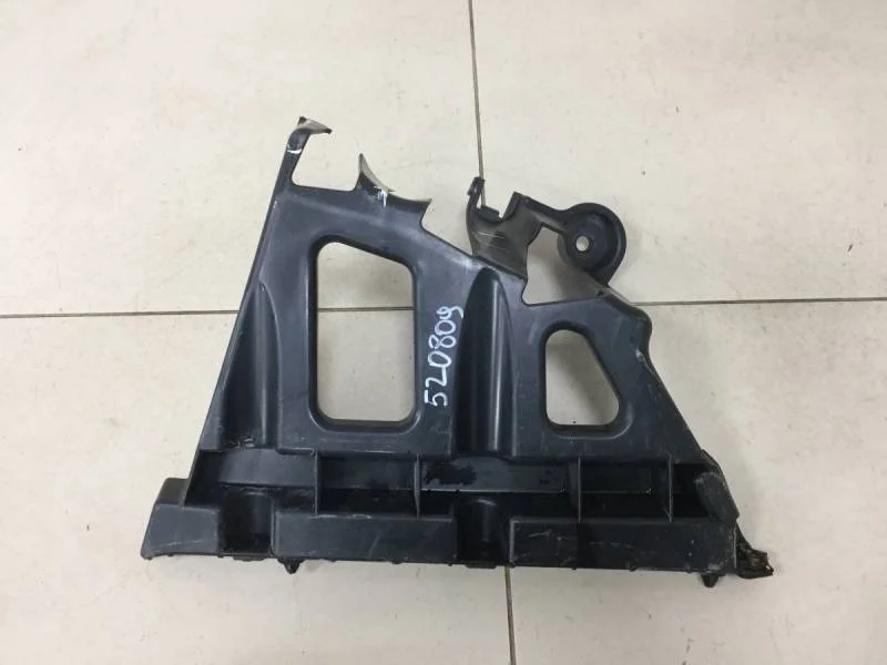 Кронштейн заднего бампера левый Citroen C4 2011>