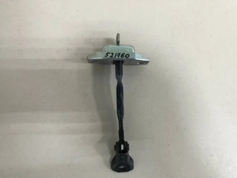 Ограничитель двери Toyota Rav 4 (A30) 2006-2013