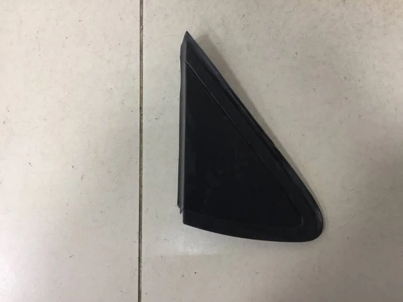 Накладка переднего крыла правого Volkswagen Polo (Sed RUS) 2011>