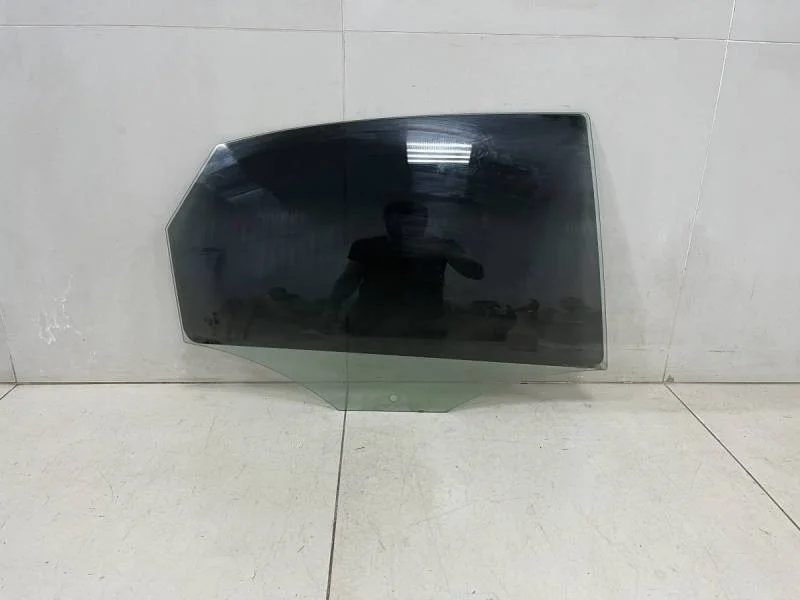 Стекло двери задней правой Volkswagen Polo (Sed RUS) 2011>