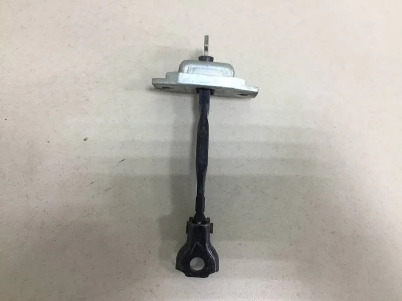 Ограничитель двери Toyota Rav 4 (A30) 2006-2013