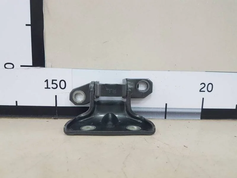 Петля двери задней левой верхняя Kia Ceed (ED) 2007-2012