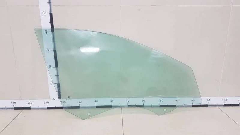 Стекло двери передней правой Skoda Octavia (A7) 2013>