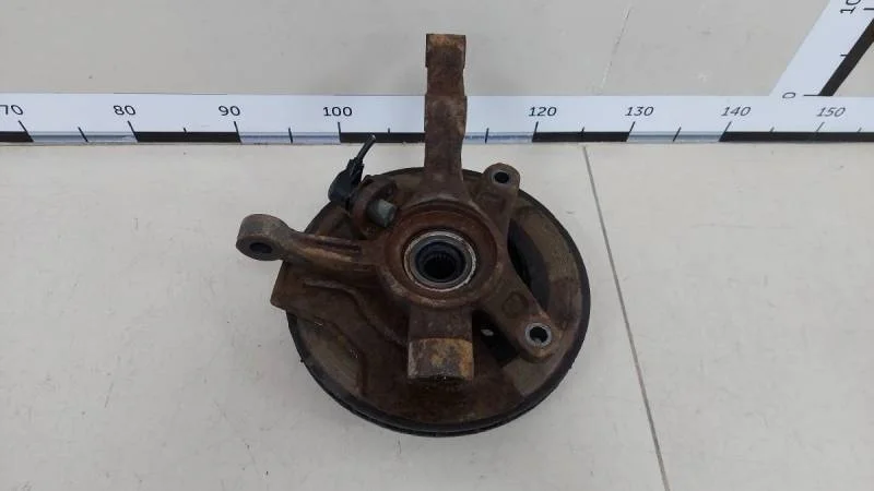 Кулак поворотный передний левый Chevrolet Aveo T250 2005-2011