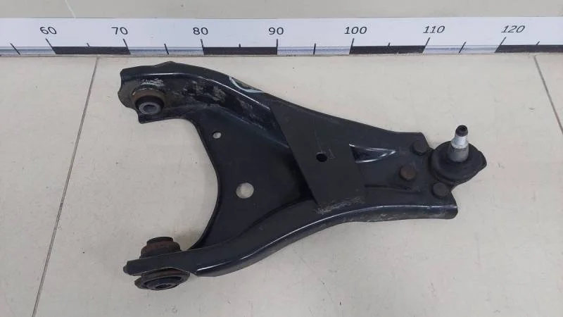 Рычаг передний левый Renault Duster 2012>