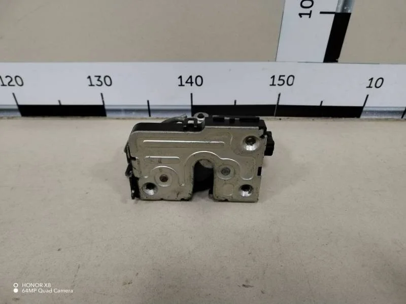 Замок двери задней правой Renault Logan (1) 2005-2014