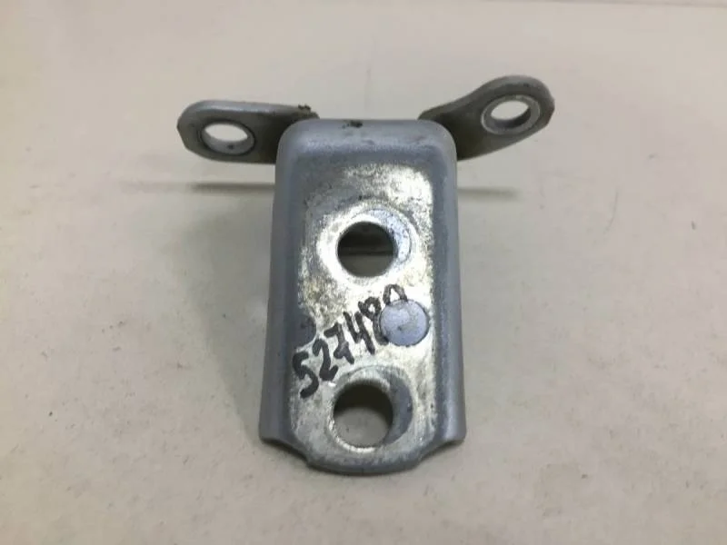 Петля двери задней правой нижняя Toyota Camry (V40) 2006-2011