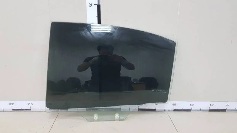 Стекло двери задней левой Kia Rio 2 (JB) 2005-2011