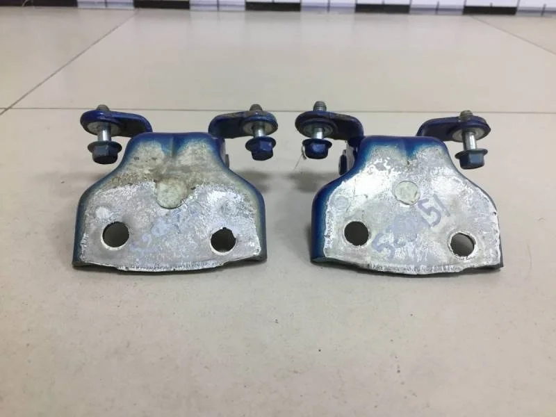 Петля двери передней правой Chevrolet Aveo T250 2005-2011