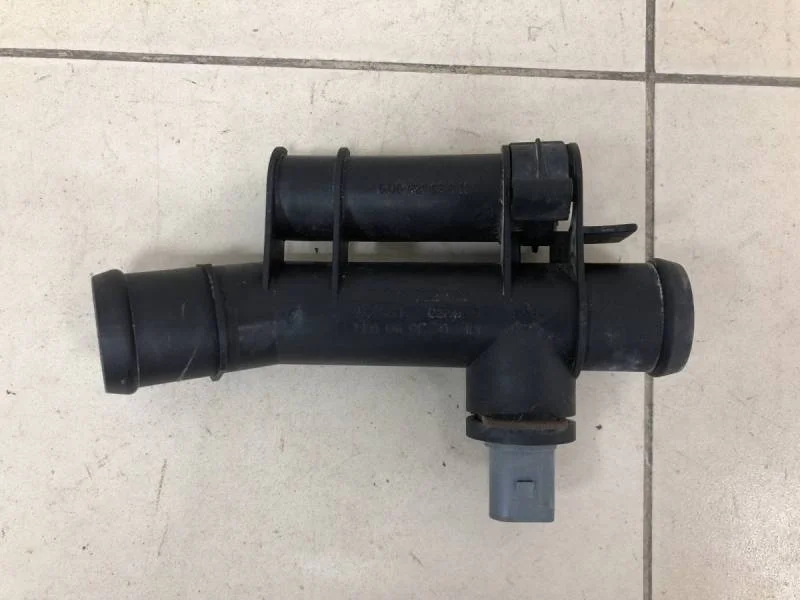 Трубка системы охлаждения Volkswagen Tiguan (5N2) 2011-2016