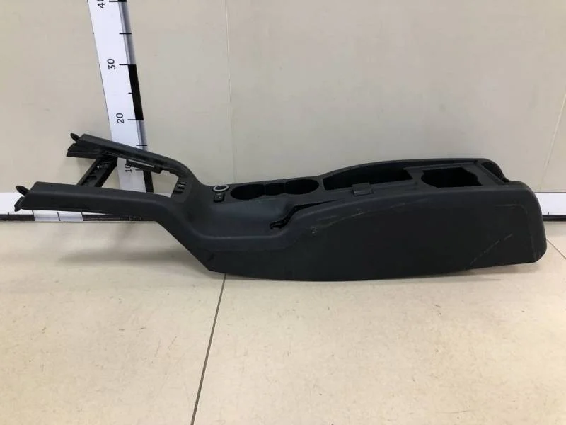 Консоль центральная Skoda Octavia (A5 1Z-) 2004-2013